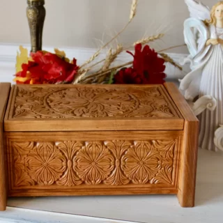 Wooden Urn Box